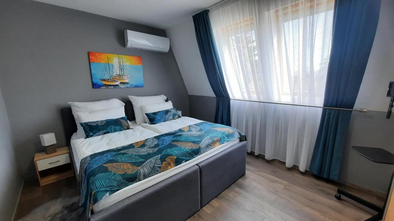 Balaton Legendaja Apartman Siofok Bagian luar foto